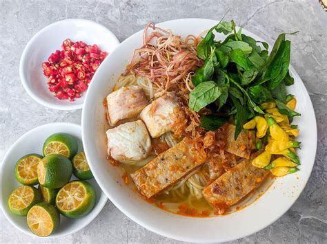  Bún Chả Cá - รู้จักรสชาติอันซาบซ่าของซุปหอมหวานจากเมืองแซ่งแห่งเวียดนามหรือยัง?