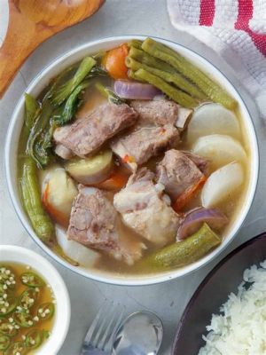  Sinigang na Baboy: เปรี้ยวซ่าส์! ซุปหมูเปรี้ยวที่แสนจะ Comfort Food ของชาวฟิลิปปินส์!